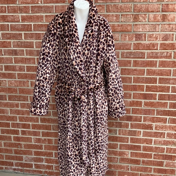 Jones NY Leopard Browntones Fleece Trim Long Robe - Picture 8 of 12